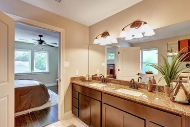Example of a classic bathroom design in Austin