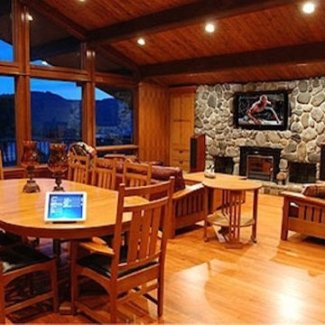Tech Savvy River Home