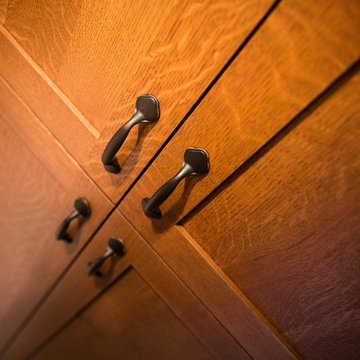 Quarter-Sawn Oak Kitchen