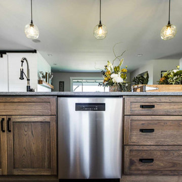 KITCHEN MAKEOVER