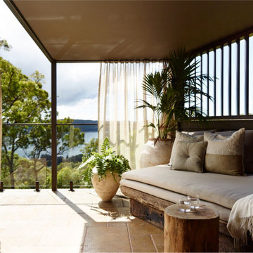 Pretty Beach House - Outdoor Living