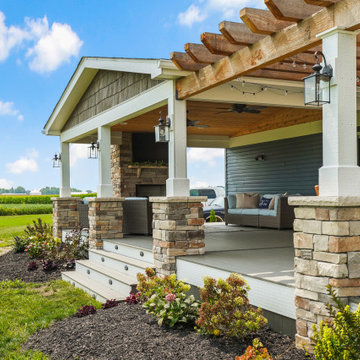 Outdoor Living Space - Milford, Ohio