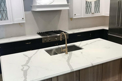 Example of a kitchen design in Boston