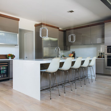 Thornwood Dr, Naperville, IL