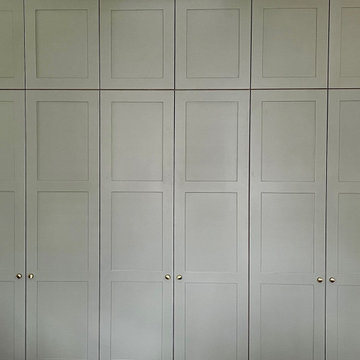 Shaker Style Panelled Wardrobe in Farrow & Ball Pigeon