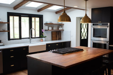Kitchen - kitchen idea in Seattle