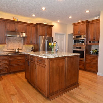 Traditional Hanover Door Kitchen