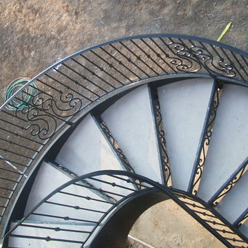 Spiral Staircase / Metal Stairs