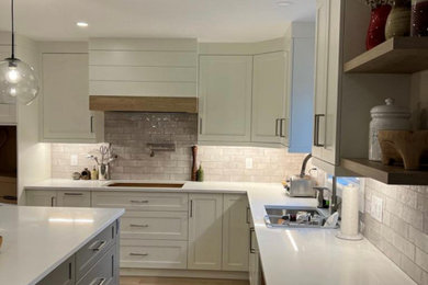 Example of a kitchen design in Toronto