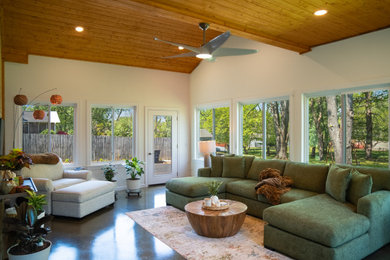Sunroom - sunroom idea in Nashville