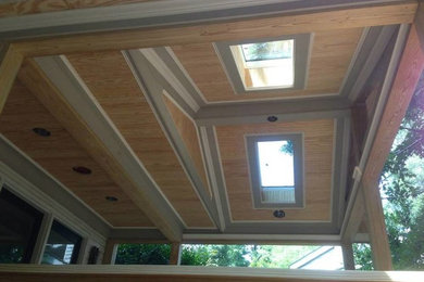 Example of a mid-sized transitional sunroom design in Raleigh