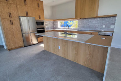 Example of an urban kitchen design in Miami