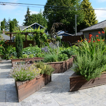 Raised Vegetable Bed / Ornamental Garden 2016