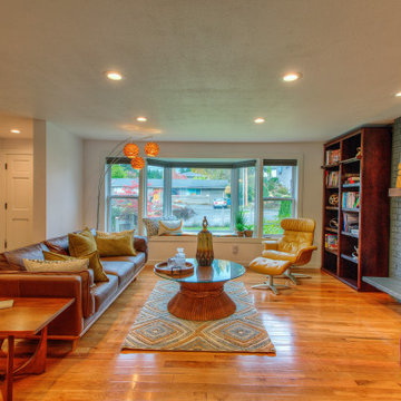 Hollywood Regency - Atomic Great Room