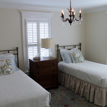 Traditional Grandkids' Bedroom