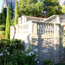 balusters/iron fence