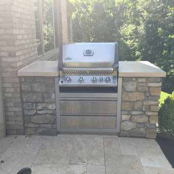 Outdoor Bar & Grills