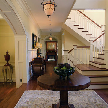 Large Traditional Cozy Home