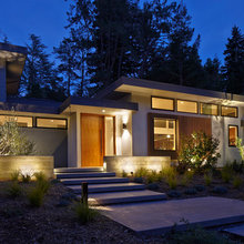 Exterior / landscaping
