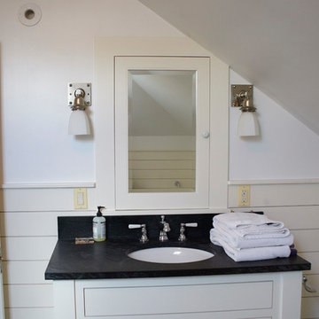 Tasteful Upate of a Period Home