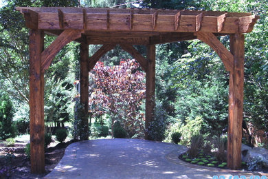 Photo of a rustic landscaping in Charlotte.