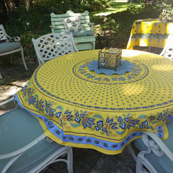 Outdoor dining - Tablecloths