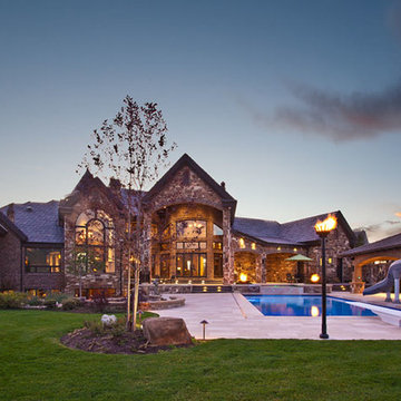 2011 Luxury Estate
