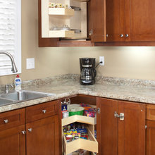 Cabinet pullouts