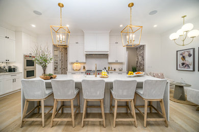 Transitional kitchen photo in Charlotte
