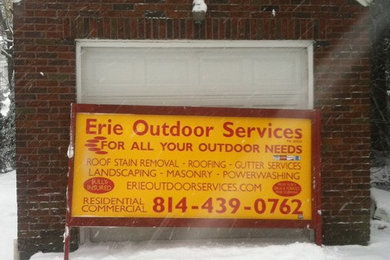ERIE PENNSYLVANIA ROOF CLEANING WWW.ERIEOUTDOORSERVICES.COM