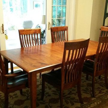 Custom Amish Dining Sets