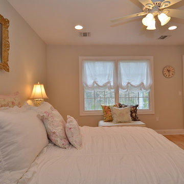 A Shabby Chic Townhome in Sparta, New Jersey