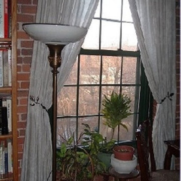 Large Windows / Living Area - 19th Century New England Textile Mi