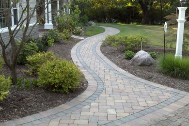 Inspiration for a landscaping in Cincinnati.