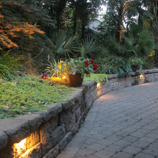 75 Beautiful Front Yard Driveway Pictures & Ideas | Houzz