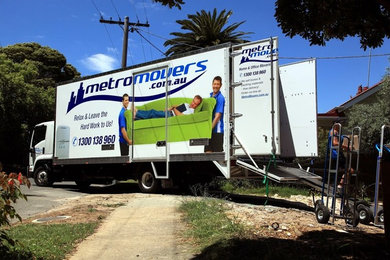 Removalists and Trucks
