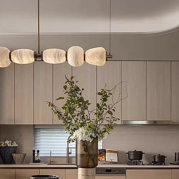 Japandi Kitchen Design with Spanish Alabaster Linear Pendant