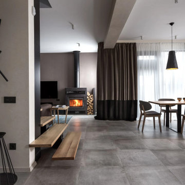 BUDDY'S HOUSE