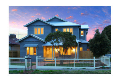 This is an example of a traditional home design in Melbourne.