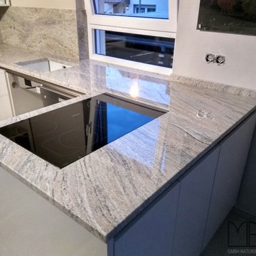 Frankfurt am Main Cielo White Granit Arbeitsplatten und Rückwand