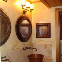 lara bathroom