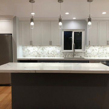 Polynesia 2-tone Kitchen