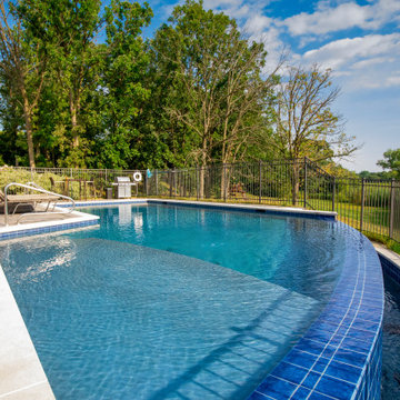 Inverness Infinity Pool
