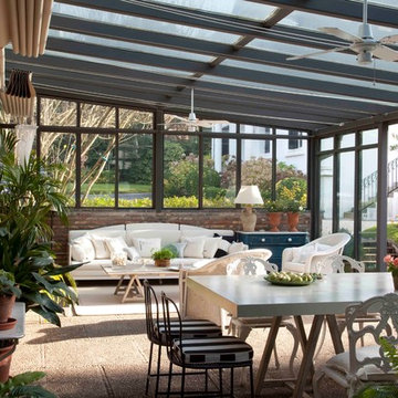 Interior del cenador de verano