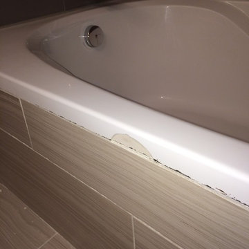 New chipped acrylic tub - South Lamar BEFORE
