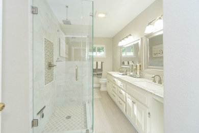 Bathroom - modern bathroom idea in Sacramento