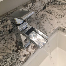 ALEX'S BATHROOM