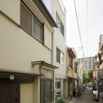 「佃の家」8.6坪の土地に二世帯住宅