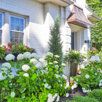 Simple design to complement traditional architecture