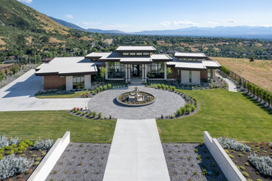 Inspiration for a contemporary exterior home remodel in Salt Lake City